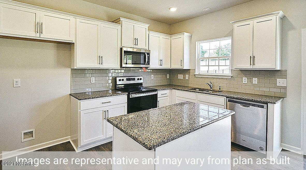 512 Dakota Road New Bern, NC 28560 - Photo 18 of 21 Pinehurst_White_Cabinets (5)