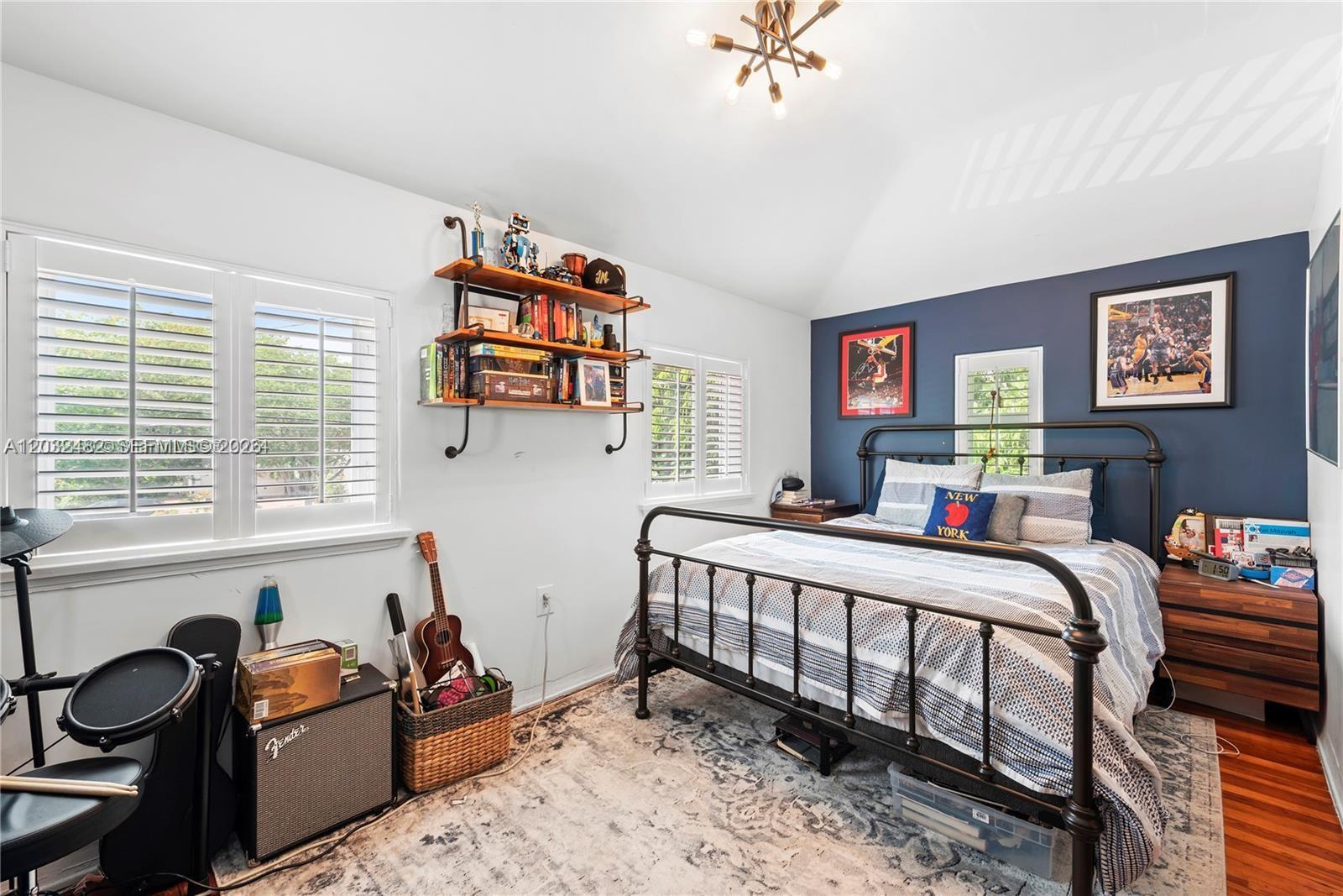 5621 Alton Road Miami Beach, FL 33140 - Photo 20 of 33