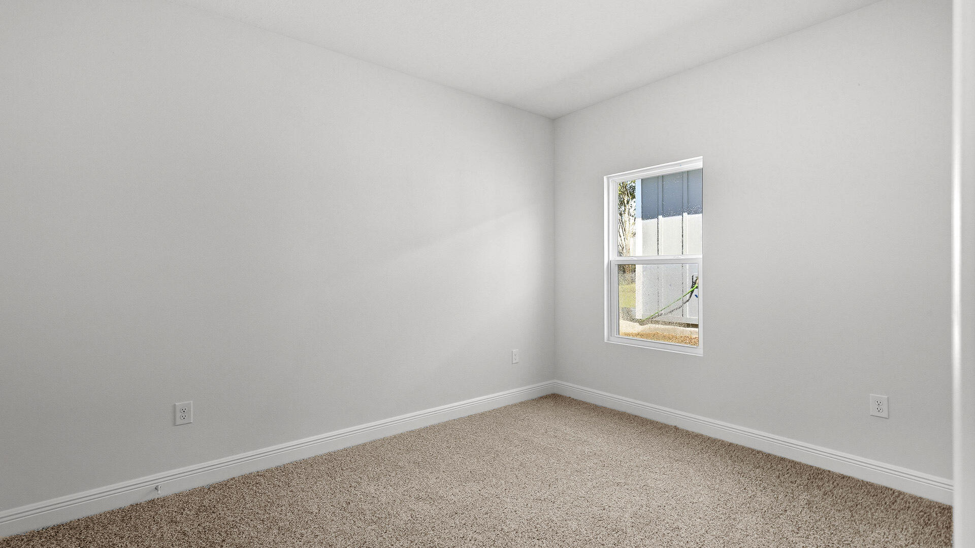 41 Foxtrail Run Freeport, FL 32439 - Photo 21 of 21 an empty room with a window