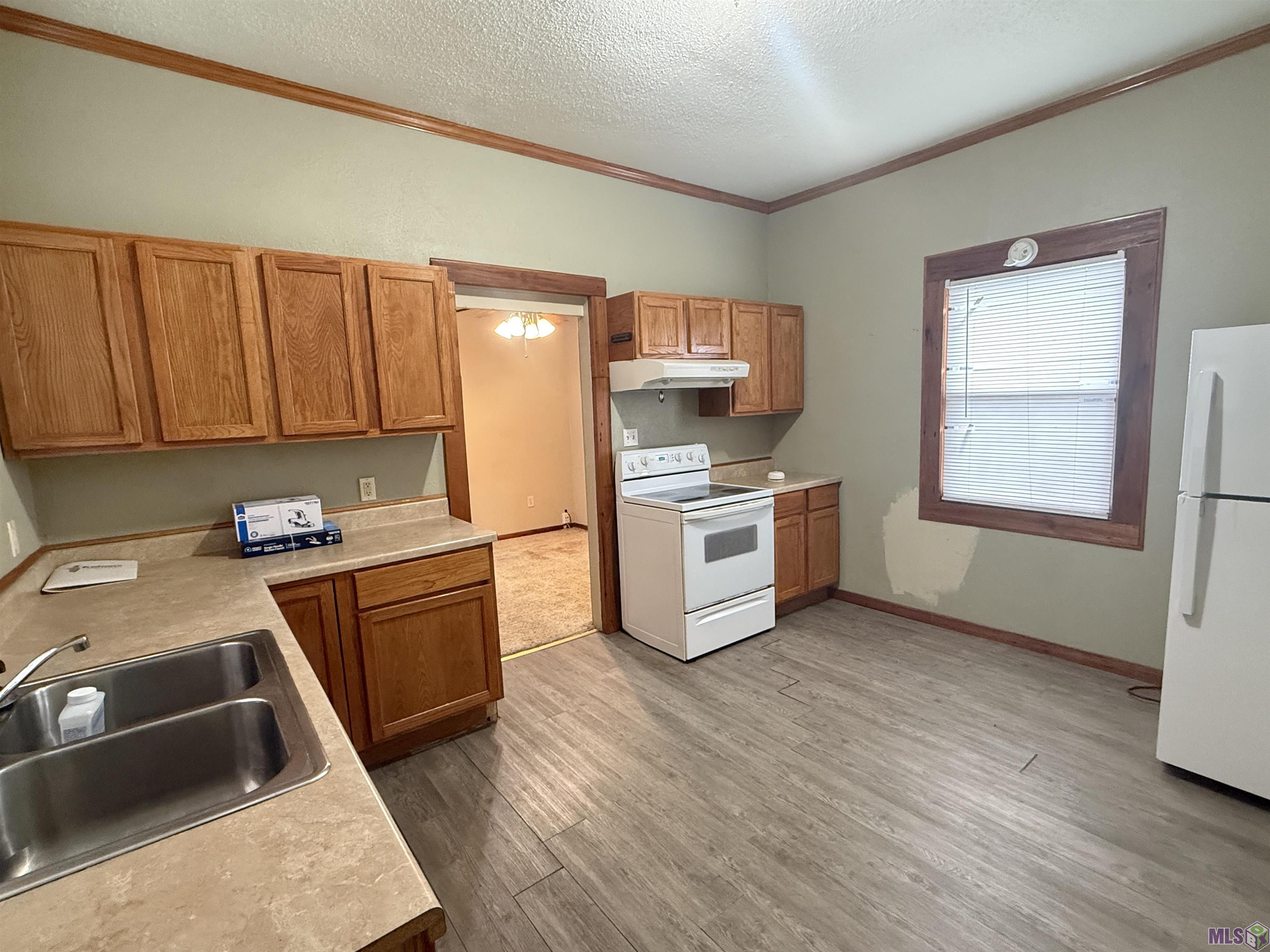 919 Fourth Street Morgan City, LA 70380 - Photo 6 of 10 Kitchen