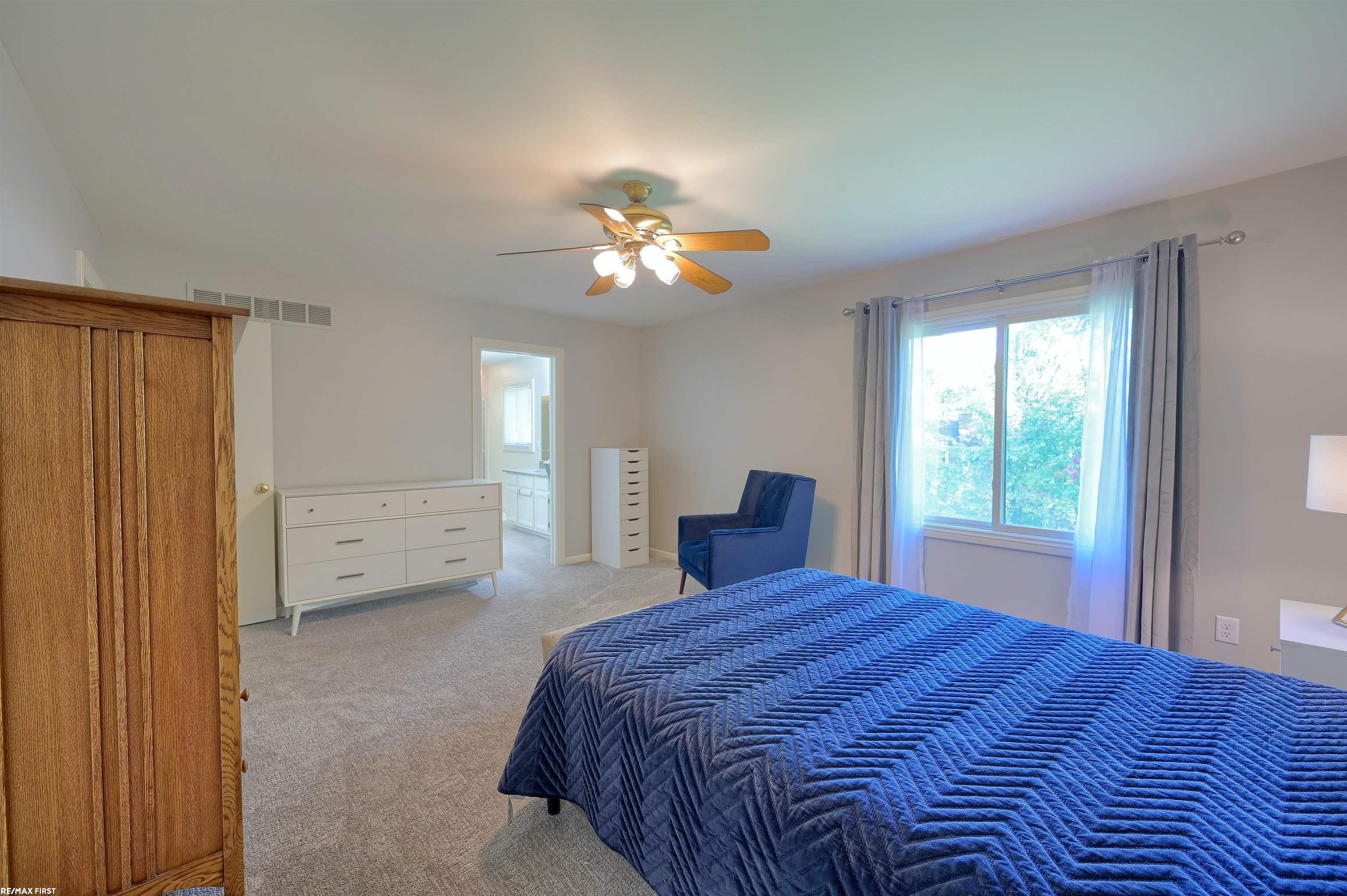 2131 Rochelle Park Drive Rochester Hills, MI 48309 - Photo 13 of 25