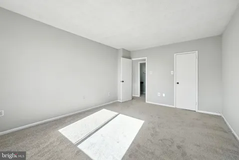 $174,900 | 2059 Huntington Avenue, Unit 503, Alexandria, VA 22303
