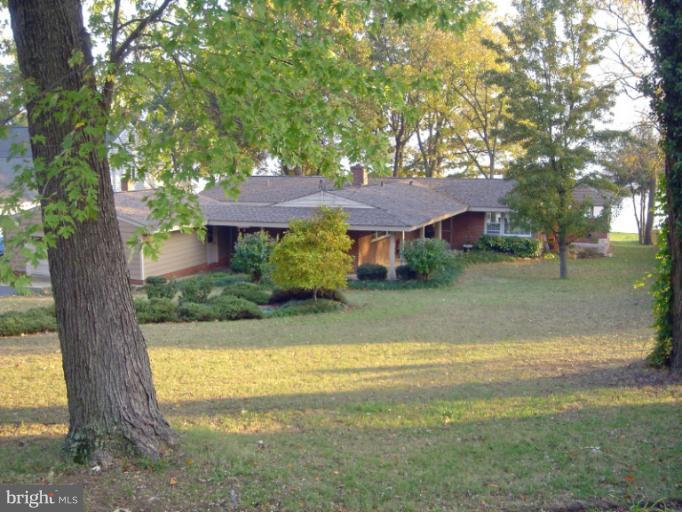 461 Edgewater Road Pasadena, MD 21122 - Photo 1 of 21 Exterior (Front)