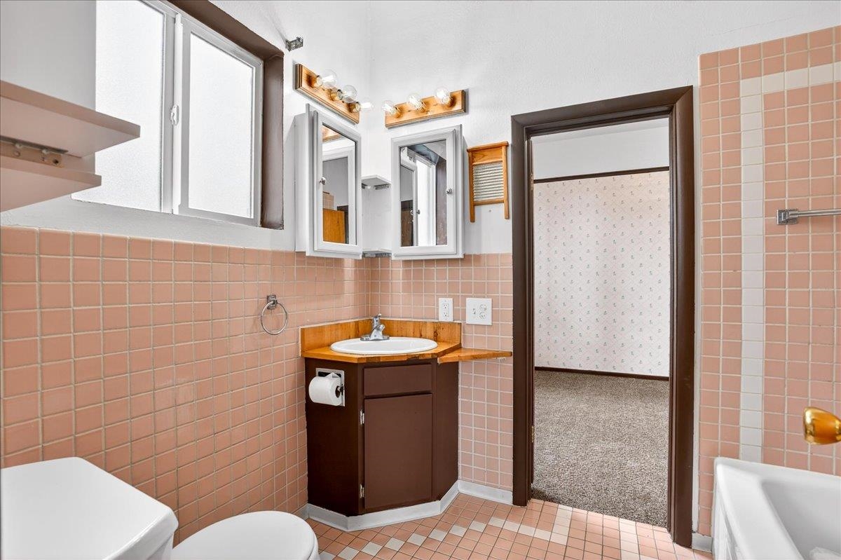 112 College Street Tekoa, WA 99033 - Photo 11 of 35