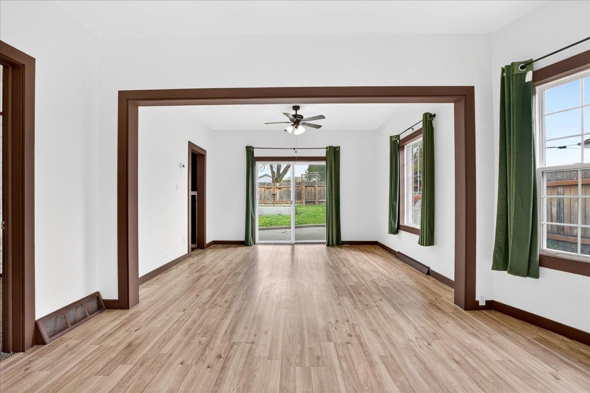 112 College Street Tekoa, WA 99033 - Photo 15 of 35