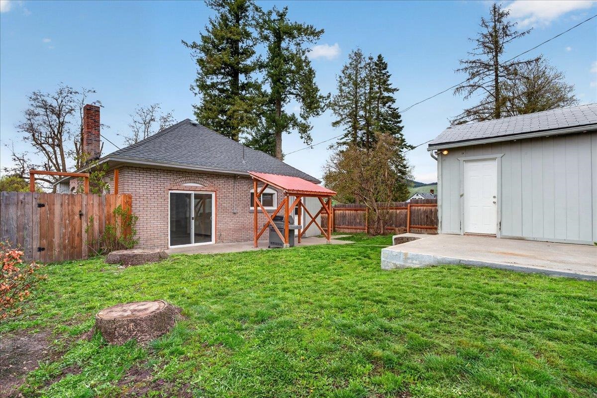 112 College Street Tekoa, WA 99033 - Photo 25 of 35
