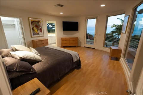$16,500 | 558 Cliff Drive, Laguna Beach, CA 92651