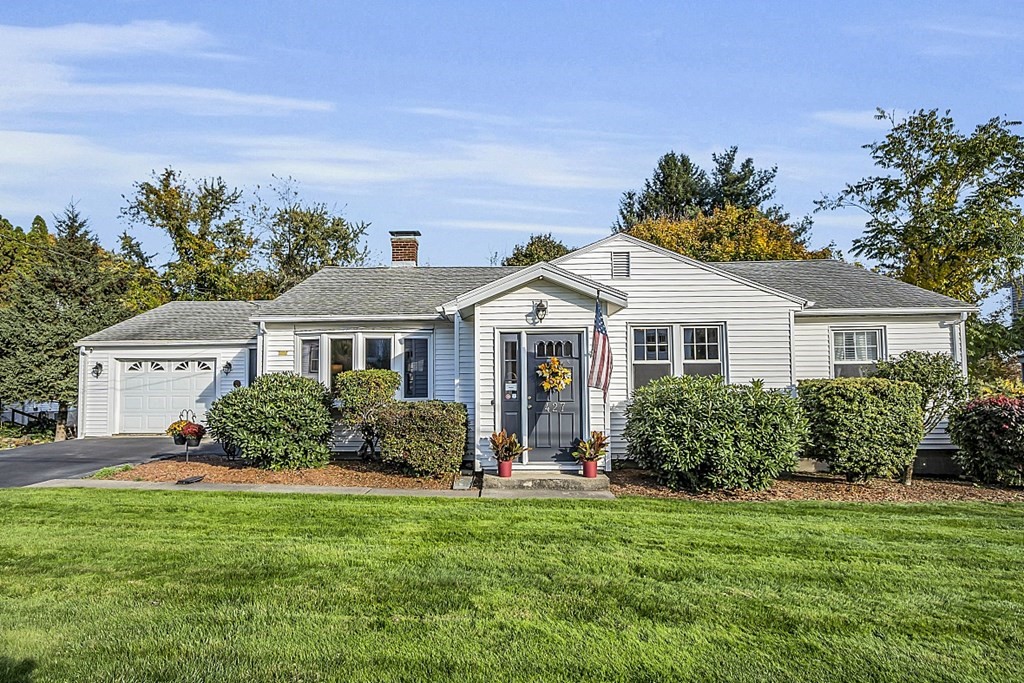 427 Massasoit Road Worcester, MA 01604 - Photo 1 of 39 Gallery Image 1