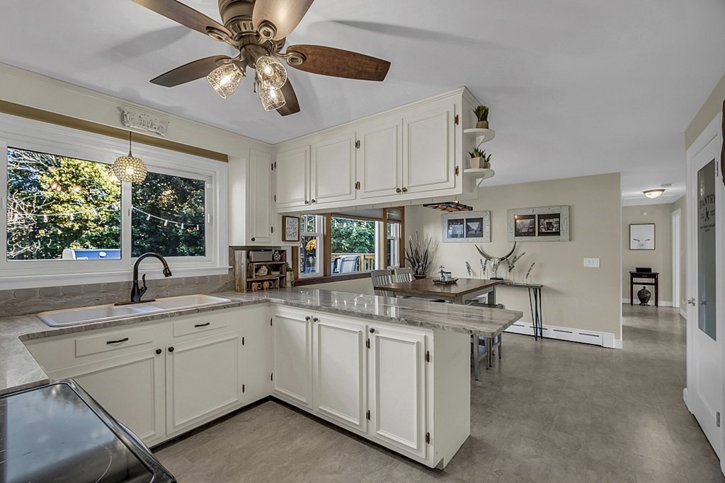 427 Massasoit Road Worcester, MA 01604 - Photo 11 of 39 Gallery Image 11