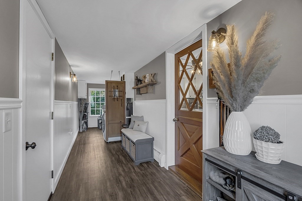 427 Massasoit Road Worcester, MA 01604 - Photo 9 of 39 Gallery Image 9