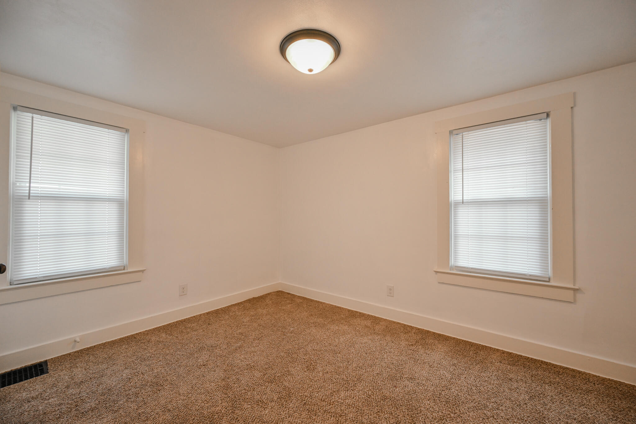 1824 Warder Street Springfield, OH 45503 - Photo 27 of 40 20260719-1824 Warder-027
