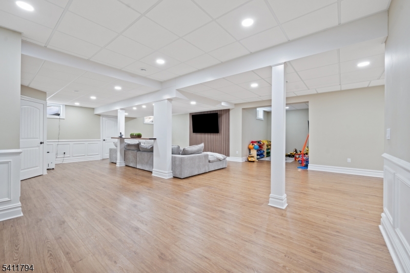 59 Station Road Somerville, NJ 08876 - Photo 29 of 44