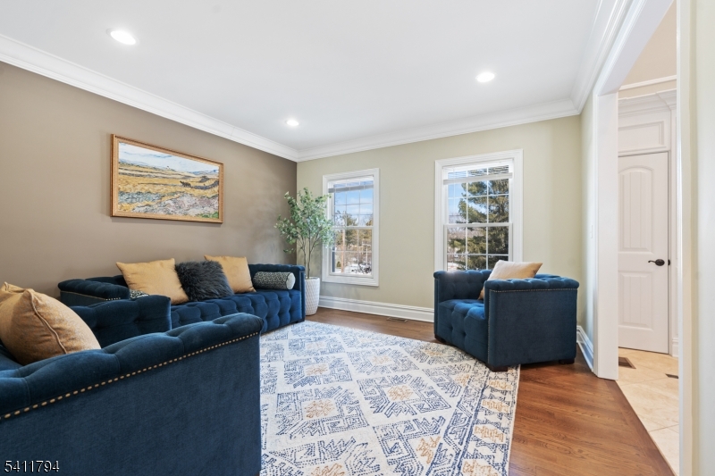 59 Station Road Somerville, NJ 08876 - Photo 4 of 44