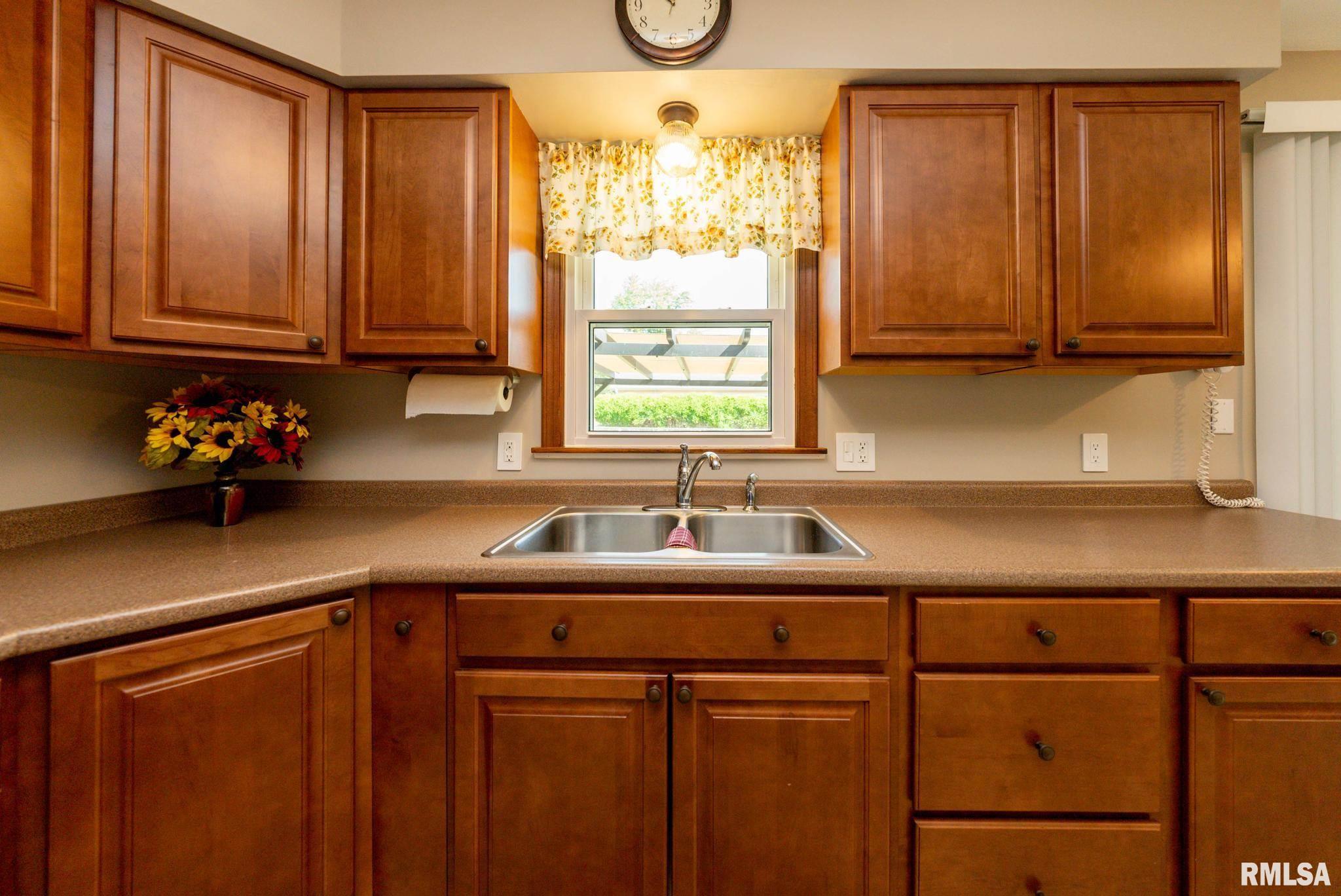 705 Spring Street Washington, IL 61571 - Photo 11 of 43 Gallery Image 11