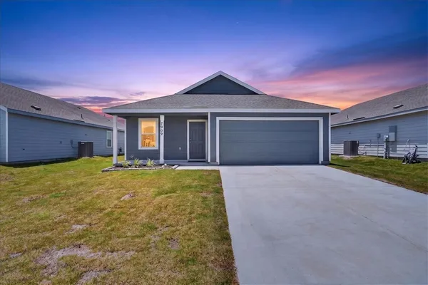$1,895 | 7909 Thor Drive, Corpus Christi, TX 78414