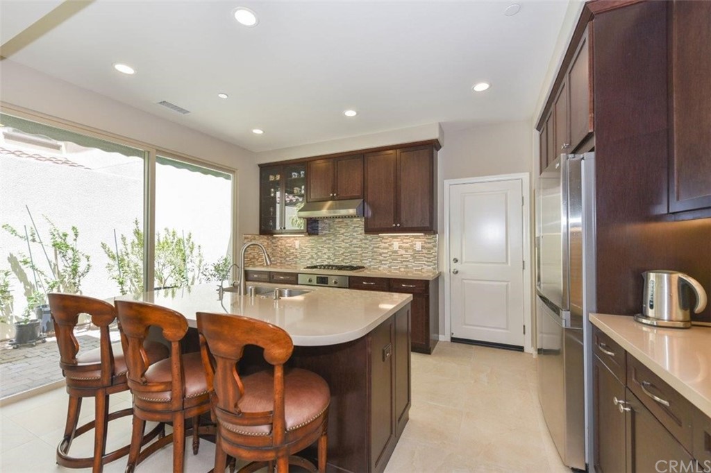 84 Jade Flower Irvine, CA 92620 - Photo 11 of 54