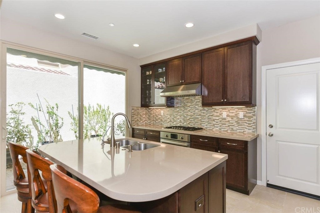 84 Jade Flower Irvine, CA 92620 - Photo 14 of 54