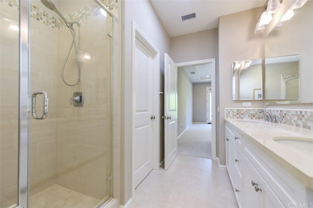 84 Jade Flower Irvine, CA 92620 - Photo 45 of 54