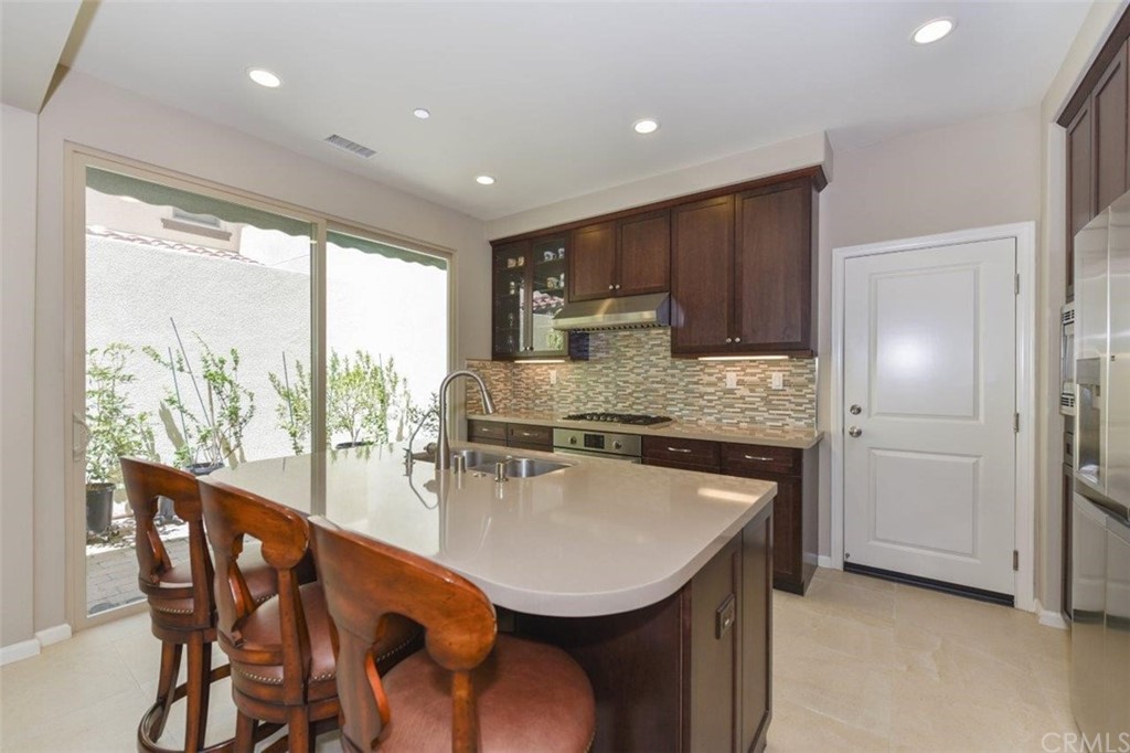 84 Jade Flower Irvine, CA 92620 - Photo 10 of 54