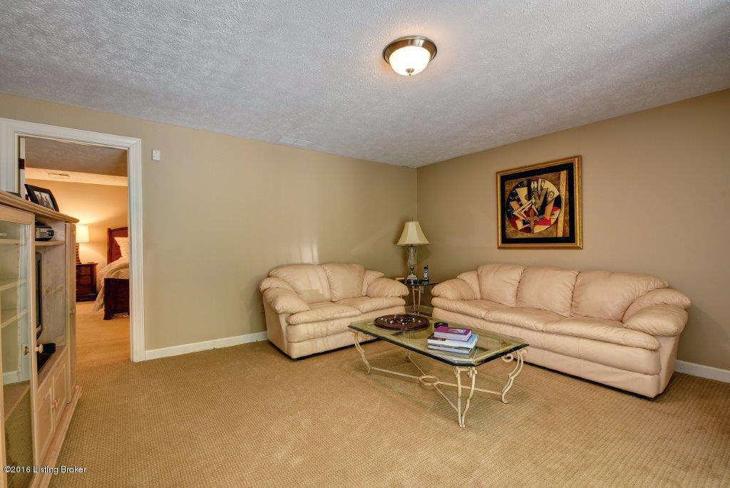 1120 Rostrevor Circle Louisville, KY 40205 - Photo 30 of 45 28