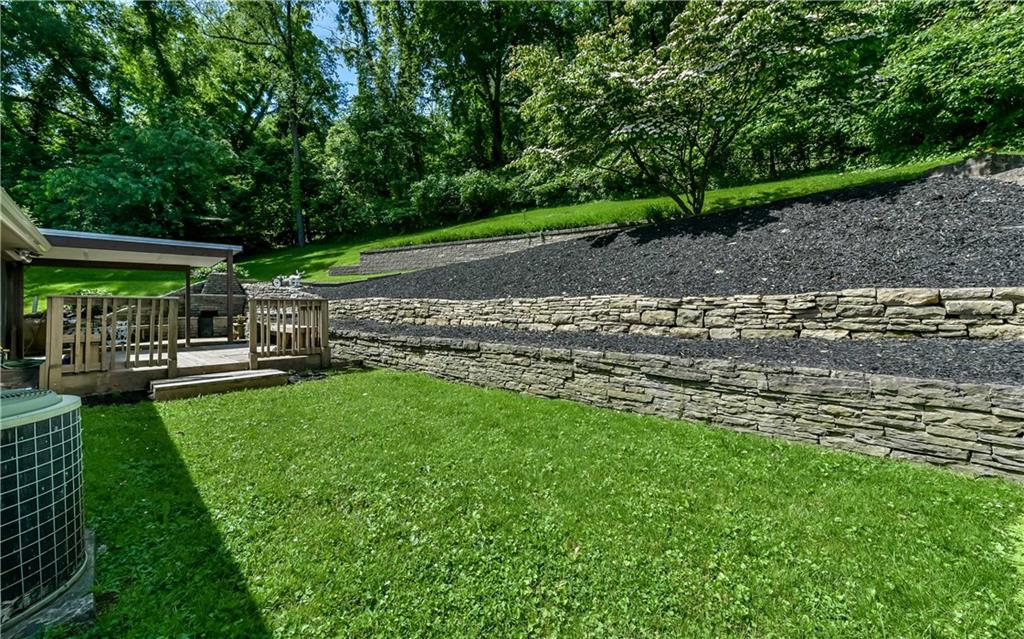 1310 Grove Road Pittsburgh, PA 15234 - Photo 22 of 25 Gallery Image 22