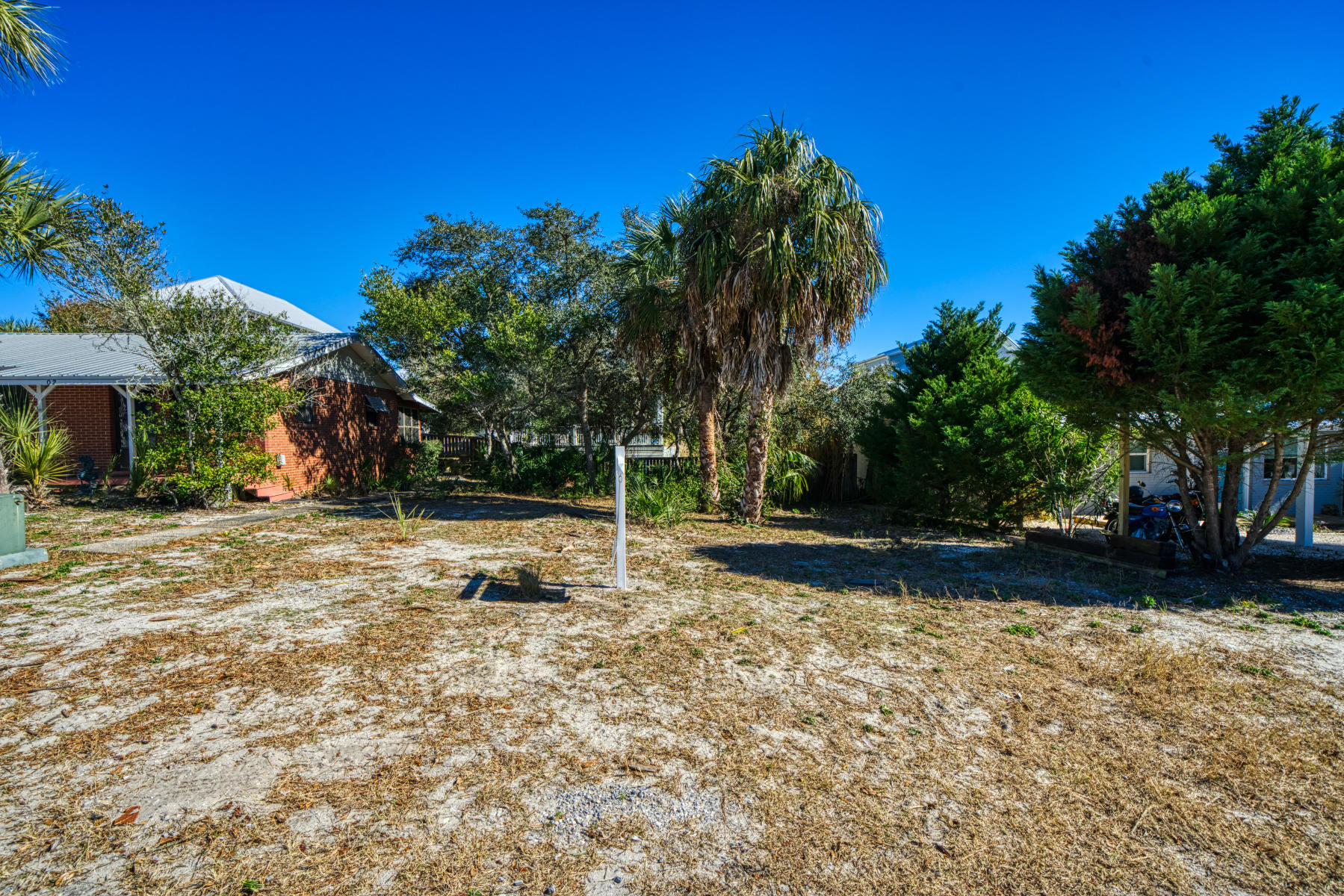 Lot 3 Flounder Santa Rosa Beach Santa Rosa Beach, FL 32459 - Photo 6 of 6 front view of a house with a yard