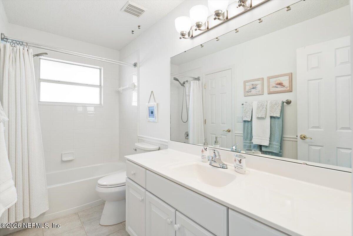 903 Garrison Drive St. Augustine, FL 32092 - Photo 32 of 84 031-Jack & Jill Bath