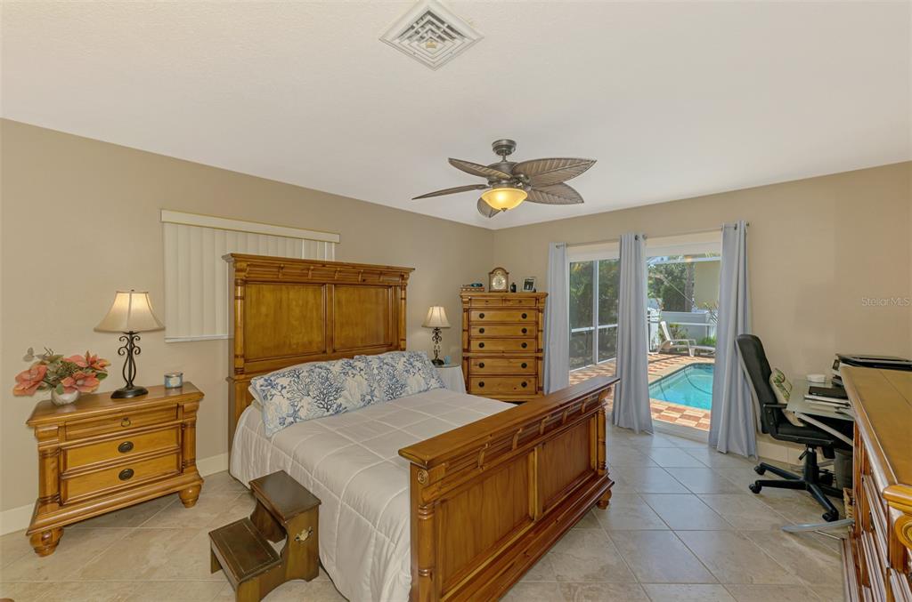1585 Poinciana Road Venice, FL 34293 - Photo 49 of 65 Gallery Image 49