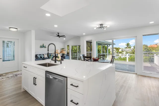 $1,995,000 | 4239 Southeast Whiticar Way, Stuart, FL 34997
