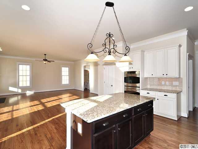 6091 Daphne Circle Fort Mill, SC 29708 - Photo 8 of 16 Gallery Image 8