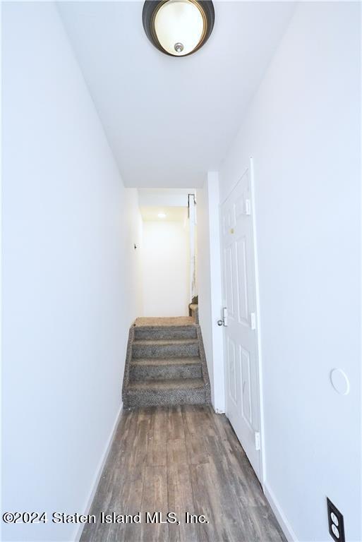 33 Simmons Loop Staten Island, NY 10314 - Photo 3 of 15 GetMedia (13)