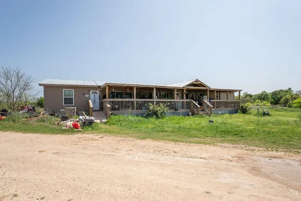 $495,000 | 6016 West Lake Creek Road, Riesel, TX 76682