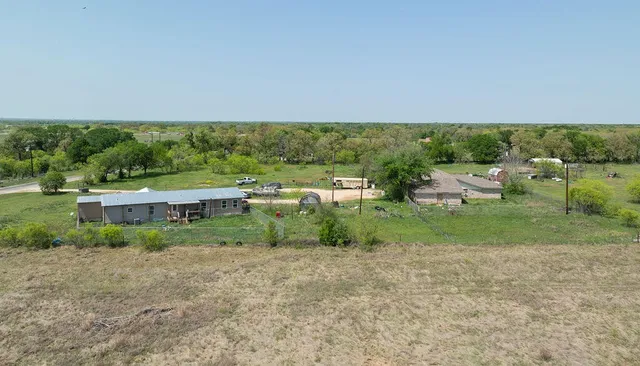 $495,000 | 6016 West Lake Creek Road, Riesel, TX 76682