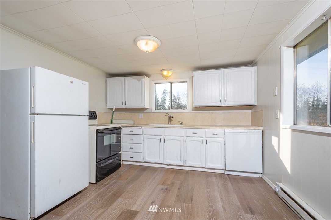 350 Gish Road Onalaska, WA 98570 - Photo 11 of 16 Gallery Image 11