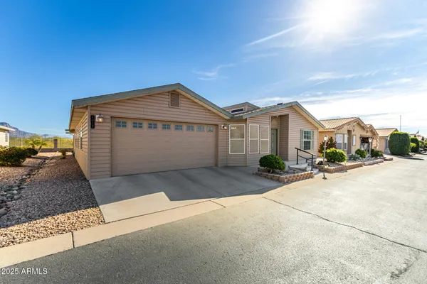 $234,900 | 3301 South Goldfield Road, Unit 4018, Apache Junction, AZ 85119
