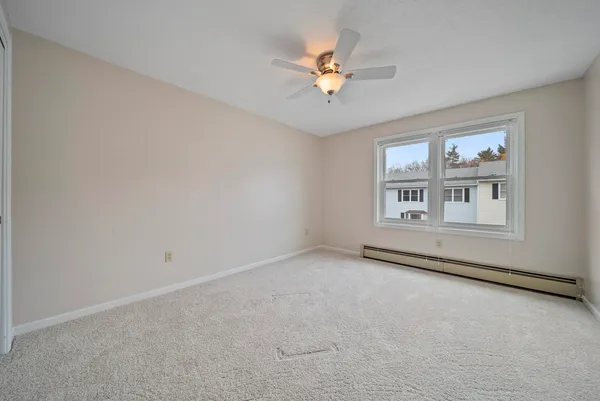 $425,000 | 624 Hackett Hill Road, Manchester, NH 03102