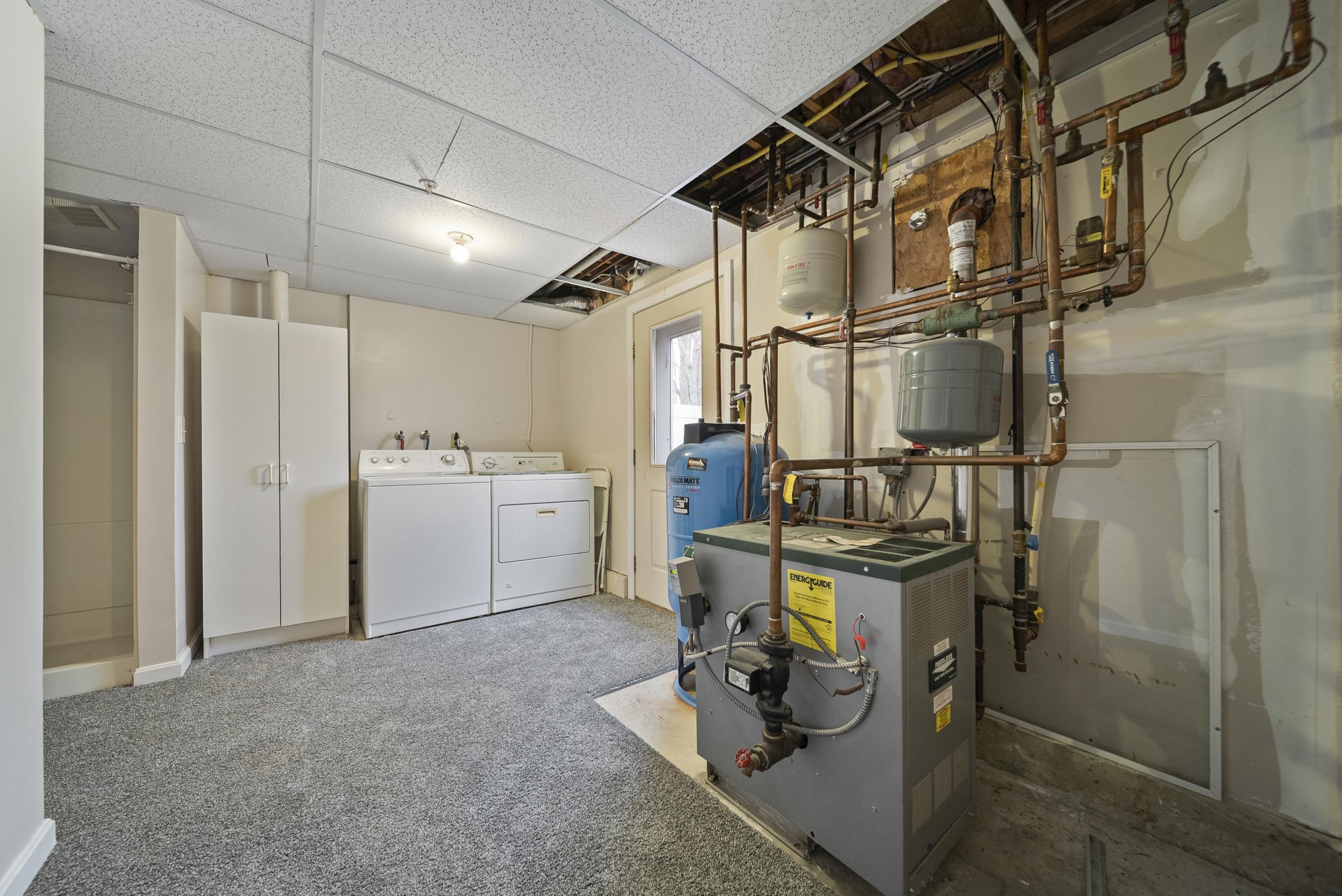 624 Hackett Hill Road Manchester, NH 03102 - Photo 26 of 39