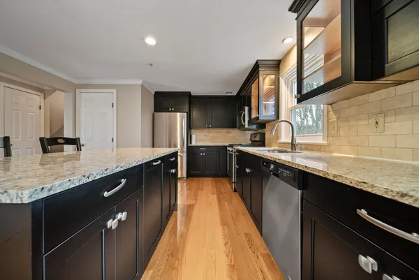 $425,000 | 624 Hackett Hill Road, Manchester, NH 03102