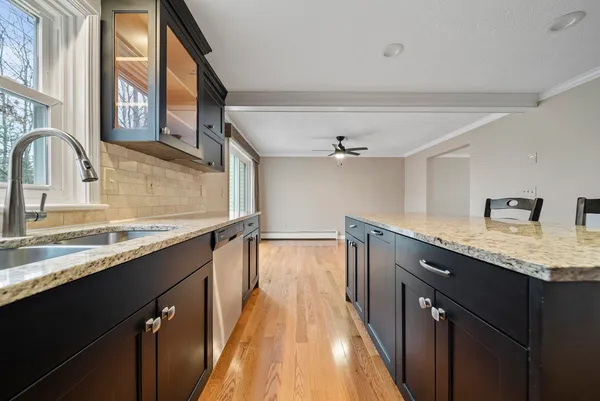 $425,000 | 624 Hackett Hill Road, Manchester, NH 03102