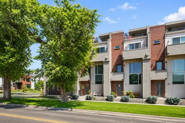 $649,999 | 3295 West 17th Avenue, Denver, CO 80204
