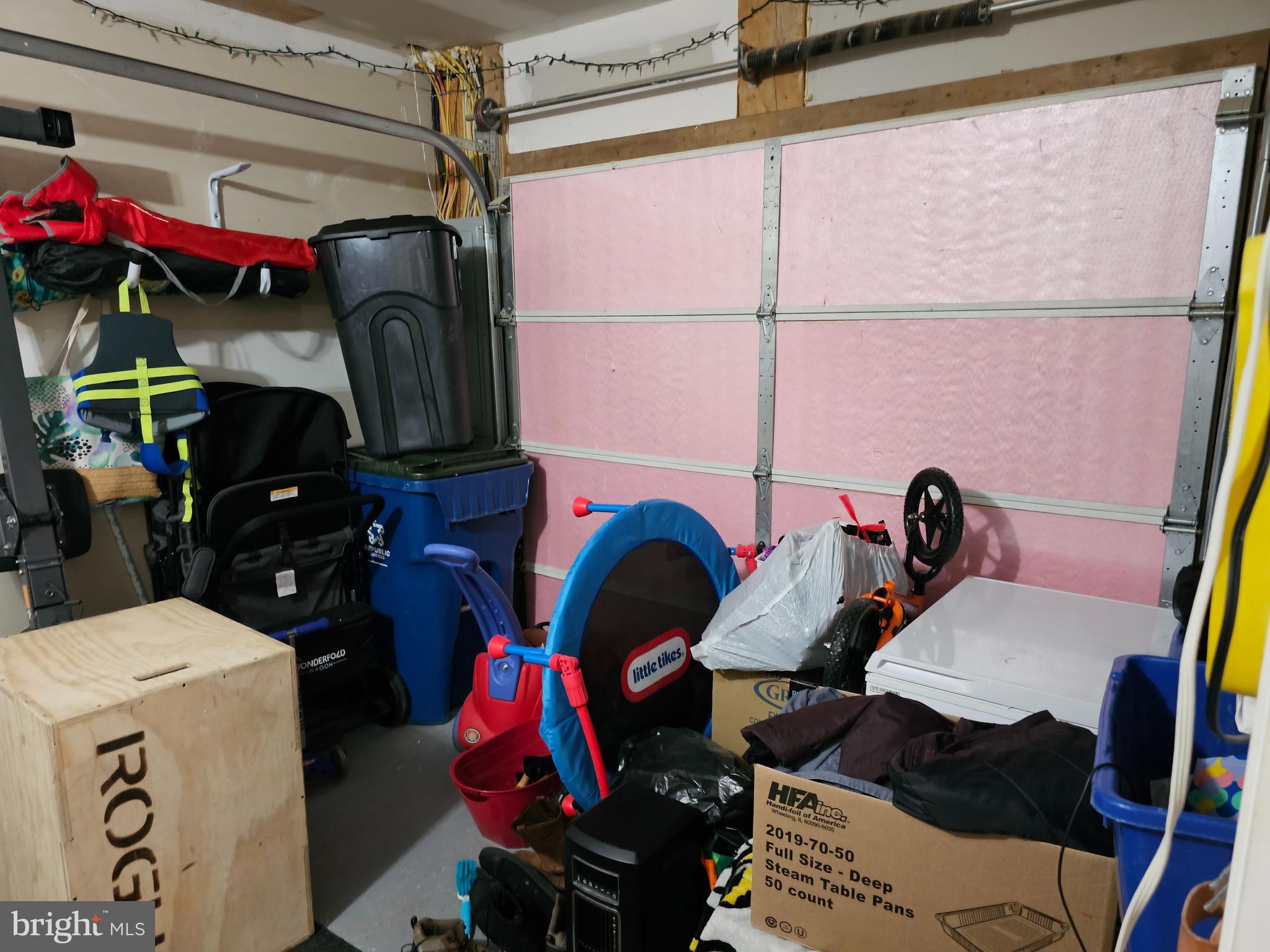 120 Eagles Ridge Smithsburg, MD 21783 - Photo 17 of 22 a bathroom with a sink and a mirror