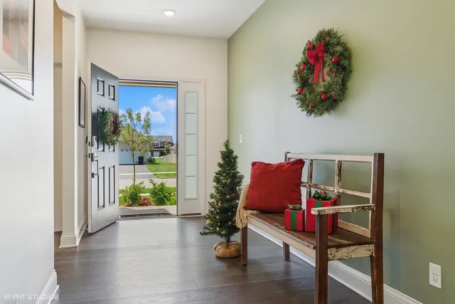 $499,000 | 2096 Country Hills Drive, Yorkville, IL 60560