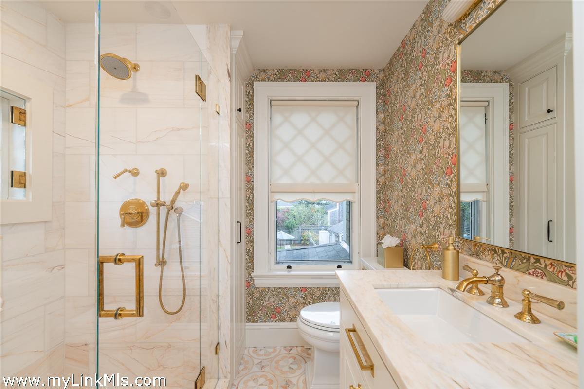 4 Gay Street Nantucket, MA 02554 - Photo 18 of 34