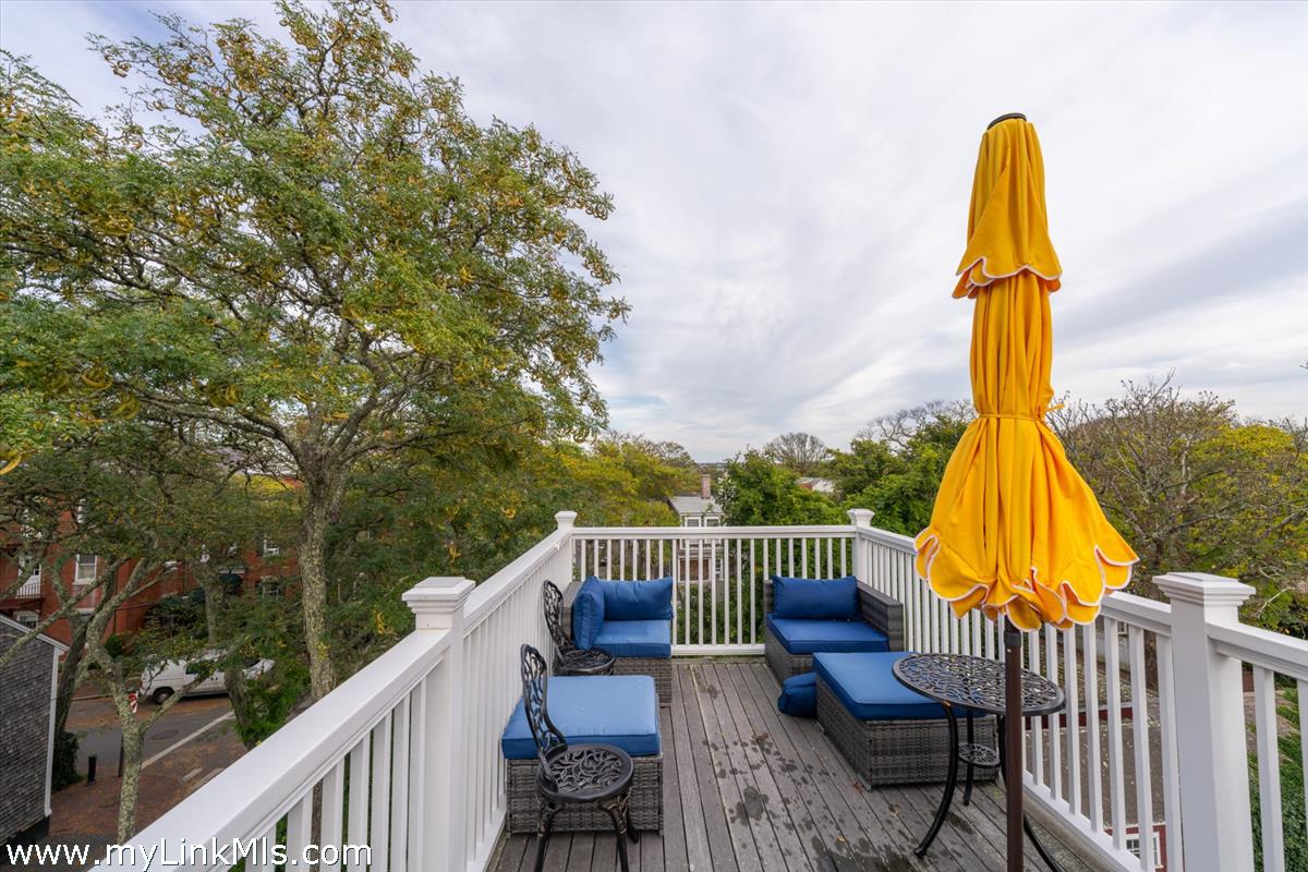 4 Gay Street Nantucket, MA 02554 - Photo 27 of 34