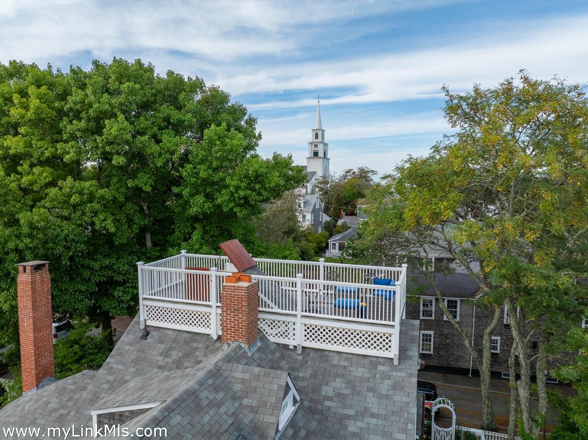 4 Gay Street Nantucket, MA 02554 - Photo 28 of 34