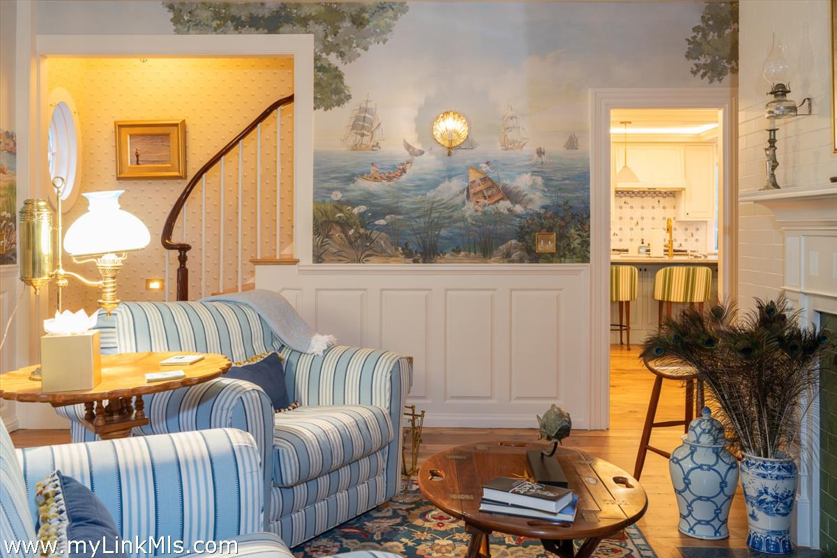 4 Gay Street Nantucket, MA 02554 - Photo 10 of 34