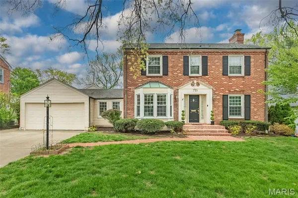 $649,900 | 710 Elmtree Lane, St. Louis, MO 63122