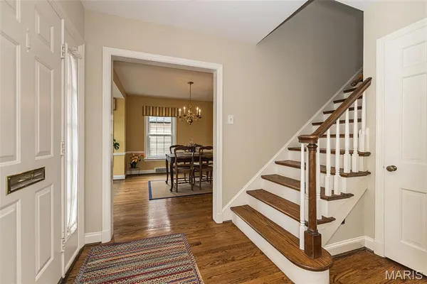 $649,900 | 710 Elmtree Lane, St. Louis, MO 63122