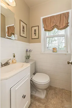 $649,900 | 710 Elmtree Lane, St. Louis, MO 63122
