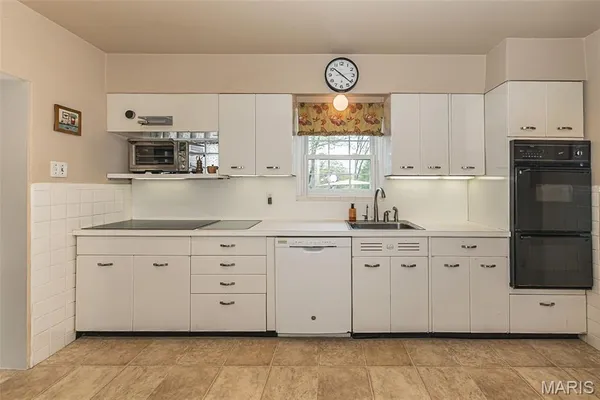 $649,900 | 710 Elmtree Lane, St. Louis, MO 63122